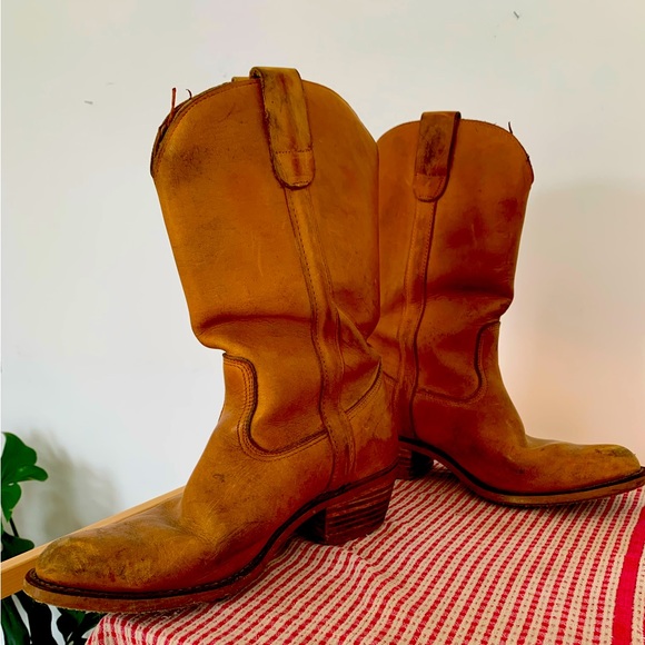 Vintage Cowhide Boots - Picture 2 of 3
